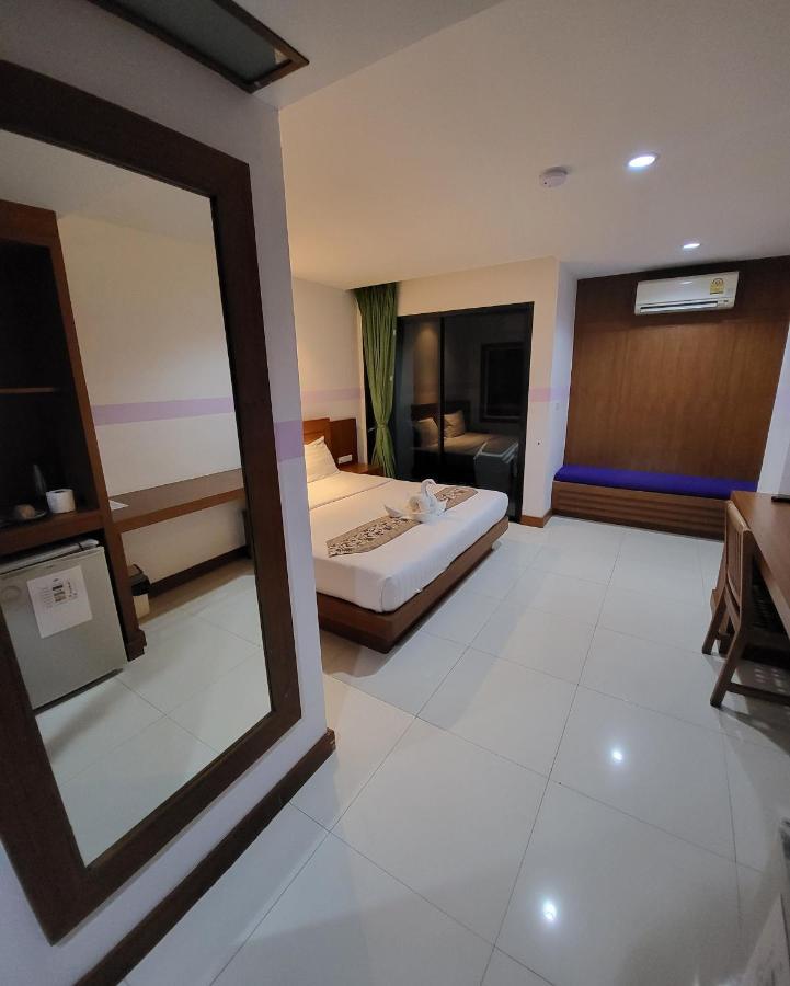 Chana Hotel Phuket מראה חיצוני תמונה