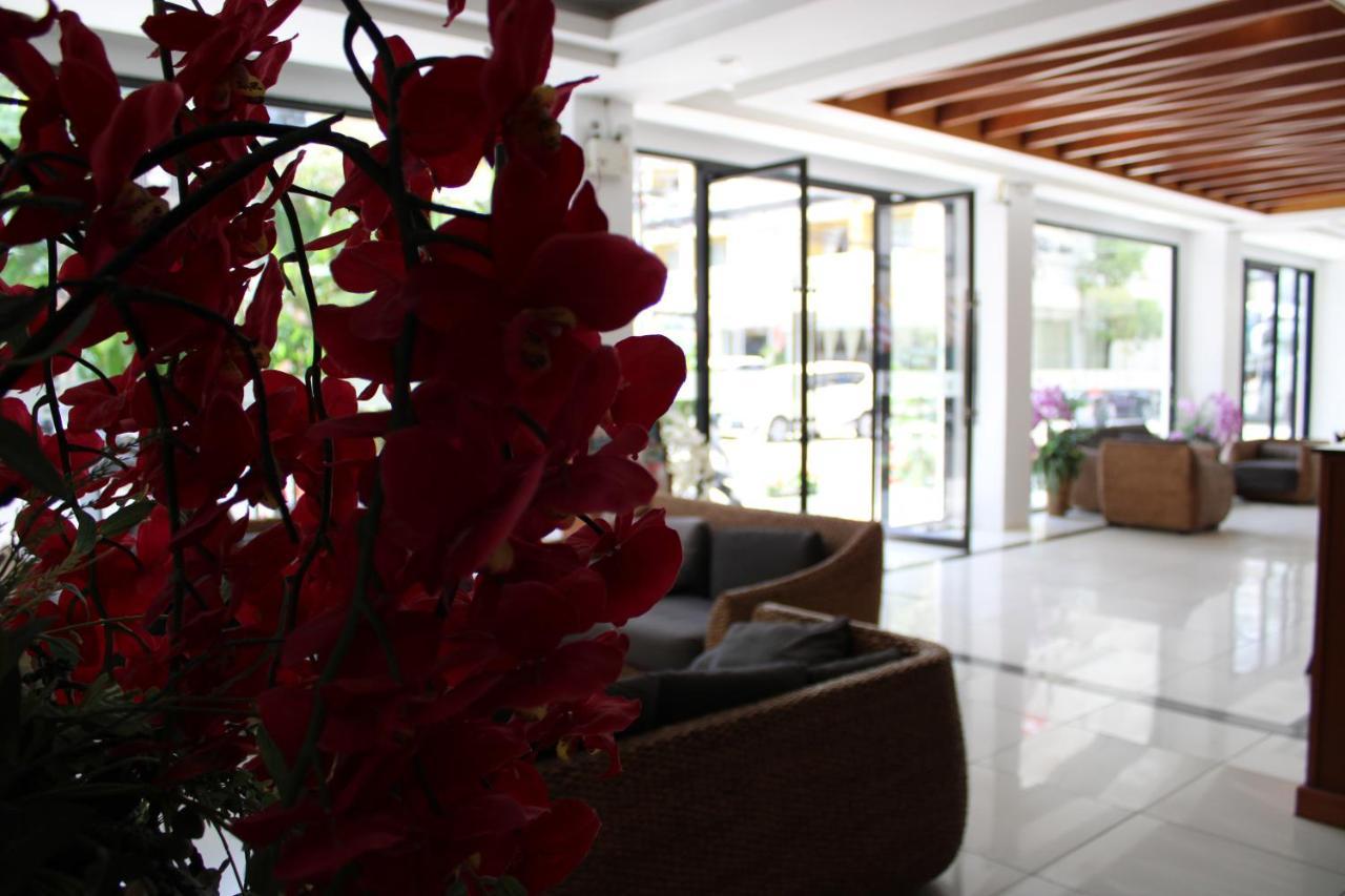 Chana Hotel Phuket מראה חיצוני תמונה