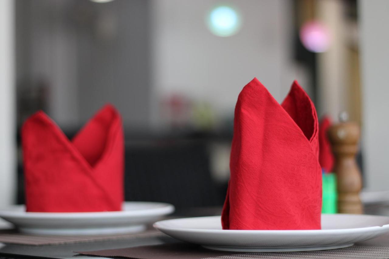 Chana Hotel Phuket מראה חיצוני תמונה