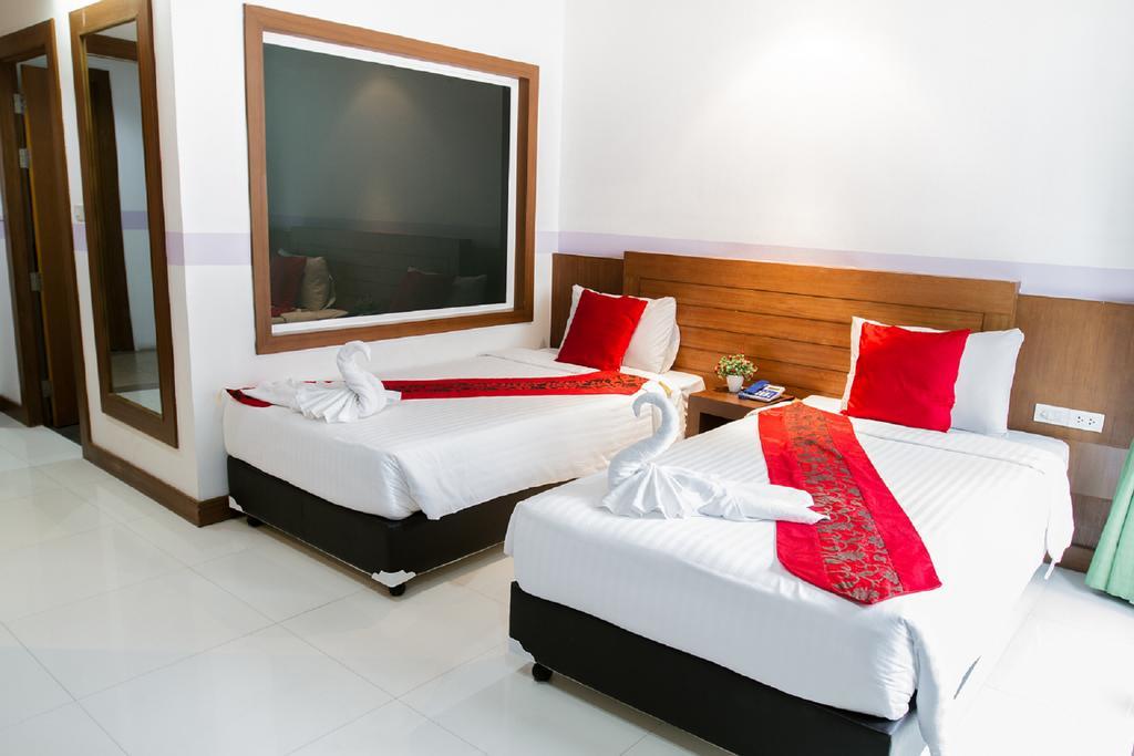 Chana Hotel Phuket מראה חיצוני תמונה